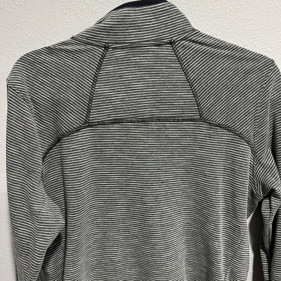 Columbia Zippered Jacket - Picture 7 of 10